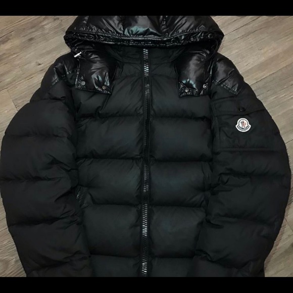 Moncler Jacket for Men (Size 3 - US L - EU 52) - Picture 5 of 7